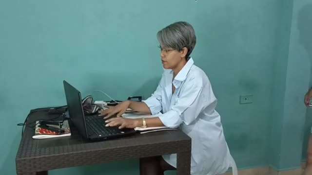 My_stepsister_asked_me_for_a_massage_but_what_she_#姐弟#剪辑#情趣内衣#射精#骚逼#挑逗#美臀#性交